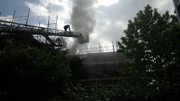 Le immagini dell'intervento dei pompieri