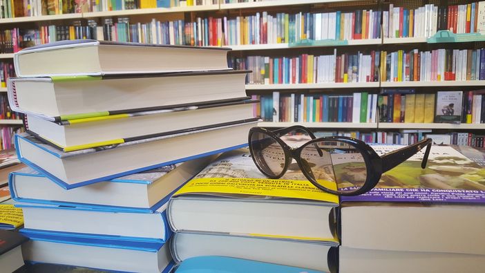 Al Caffè Letterario di Bra le proposte di lettura del poeta Bernardo Negro