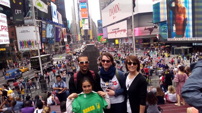 Anche a New York si legge Targatocn... e voi? Anche a New York si legge Targatocn... e voi?