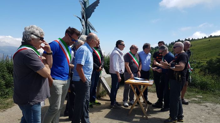 Musica nuova ad Elva: il piccolo borgo montano arriva da uno straordinario week-end di promozione turistica e cultura Musica nuova ad Elva: il piccolo borgo montano arriva da uno straordinario week-end di promozione turistica e cultura