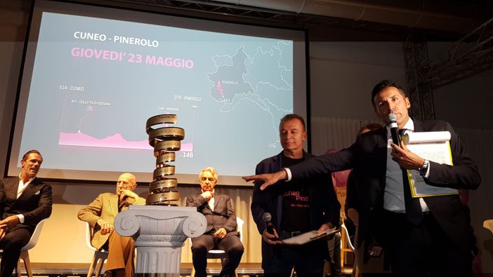 Nel ricordo di Coppi e Pantani è stata presentata la tappa Cuneo-Pinerolo del Giro d'Italia (FOTO E VIDEO) Nel ricordo di Coppi e Pantani è stata presentata la tappa Cuneo-Pinerolo del Giro d'Italia (FOTO E VIDEO)