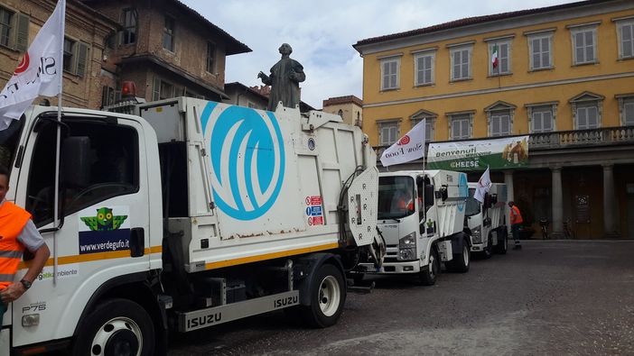 Bra: la raccolta rifiuti a Cheese
