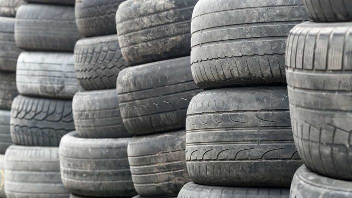 Come i pneumatici possono essere riciclati e riutilizzati senza inquinare