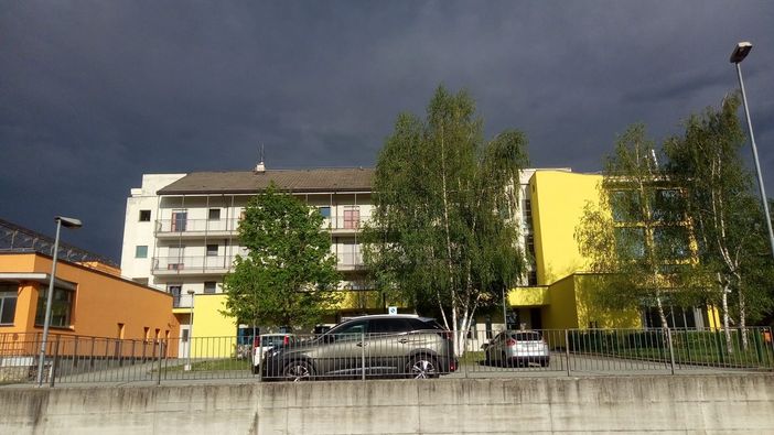 Otto morti in 5 giorni nella rsa Padre Fantino di Borgo San Dalmazzo: oggi acceso incontro in comune tra vertici e familiari