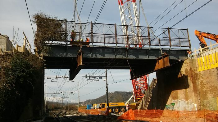 Cavalcaferrovia di San Michele Mondovì: iniziati i lavori di rimozione del vecchio impalcato