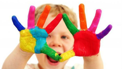 Laboratori creativi di riciclo presso "La Lucerna gioco e creo" di Cuneo Laboratori creativi di riciclo presso "La Lucerna gioco e creo" di Cuneo