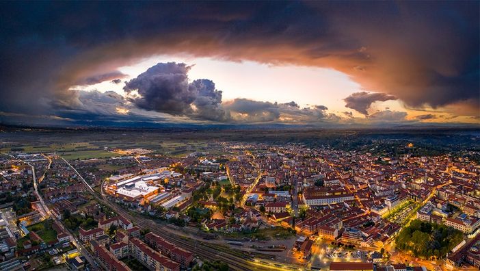 Il cielo sopra Bra nello scatto del fotografo Tino Gerbaldo