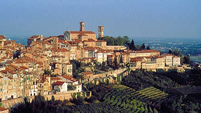 Una presentazione “magica” per il romanzo “La vite e la rosa” a Mondovì Piazza il 26 aprile