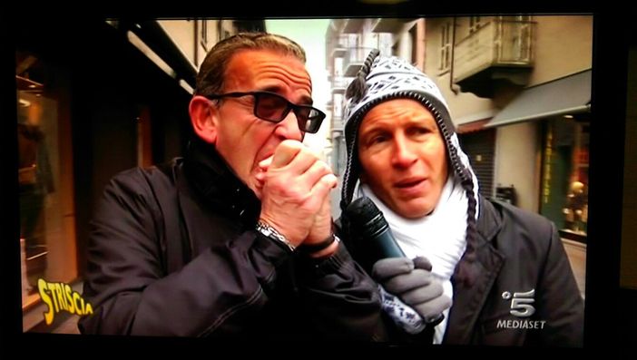 "Striscia lo striscione": Bra e i suoi cittadini in onda con Cristiano Militello