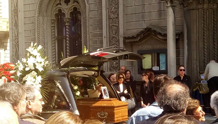 L'ultimo saluto della città di Cuneo a Bruno Lubatti, storico dirigente del volley cuneese L'ultimo saluto della città di Cuneo a Bruno Lubatti, storico dirigente del volley cuneese