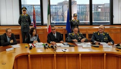 'Ndrangheta: "Attraverso intermediari, Rosso è sceso a patti con i mafiosi per un pacchetto di voti" (VIDEO)