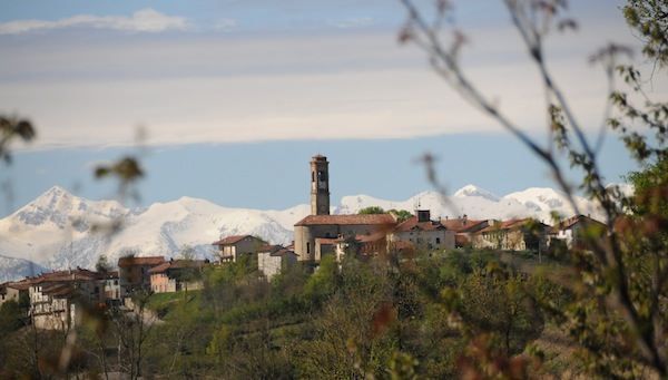 Serravalle Langhe, "Tante voci per dire grazie"