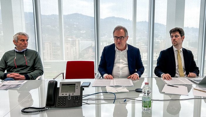 Al centro l'assessore alla Tartuficoltura Marco Gallo Al centro l'assessore alla Tartuficoltura Marco Gallo