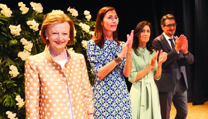 Giovanni Ferrero, con la madre Maria Franca Fissolo, la moglie Paola Rossi e la nuora Luisa Strumia