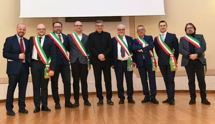 I sindaci membri dell'associazione "Sei in Langa"