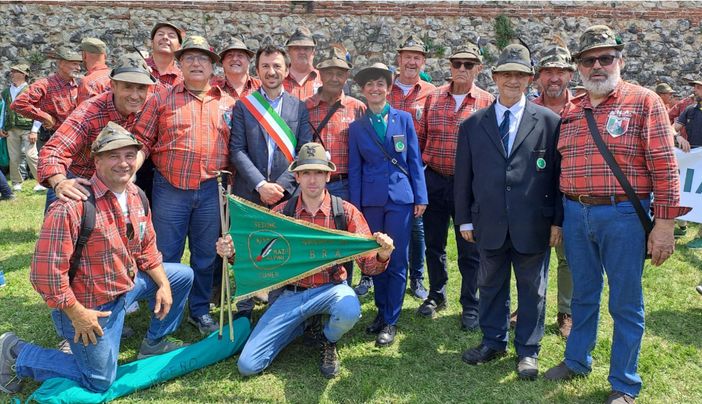 In foto il gruppo Ana di Bra a Vicenza per la 95ª Adunata Nazionale degli Alpini