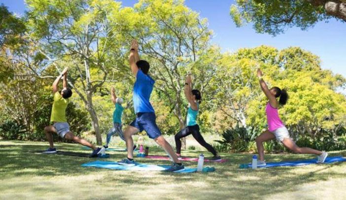 Atletica ed esercizi di corpo libero all'aperto: eccome ricominciano le lezioni di educazione fisica all’Arimondi Eula Atletica ed esercizi di corpo libero all'aperto: eccome ricominciano le lezioni di educazione fisica all’Arimondi Eula