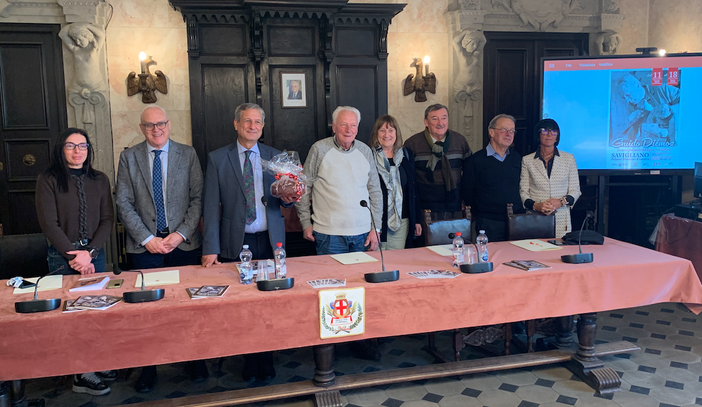 "Il cuore pulsante del legno": a Savigliano la mostra antologica dello scultore valdostano Guido Diémoz