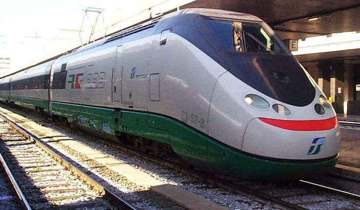 Investimento sui binari, treno Alba-Torino Stura rallentato fra Lingotto e Trofarello Investimento sui binari, treno Alba-Torino Stura rallentato fra Lingotto e Trofarello