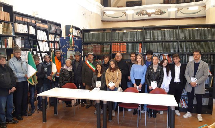 Bastia Mondovì, alle celebrazioni del IV Novembre la Costituzione ai diciottenni