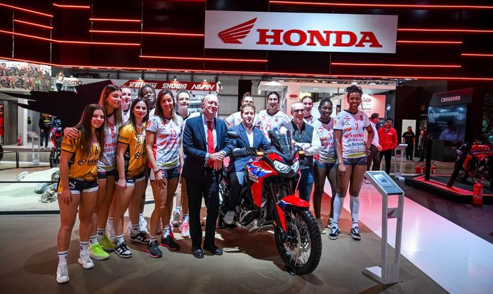 (foto ninotto) (foto ninotto)