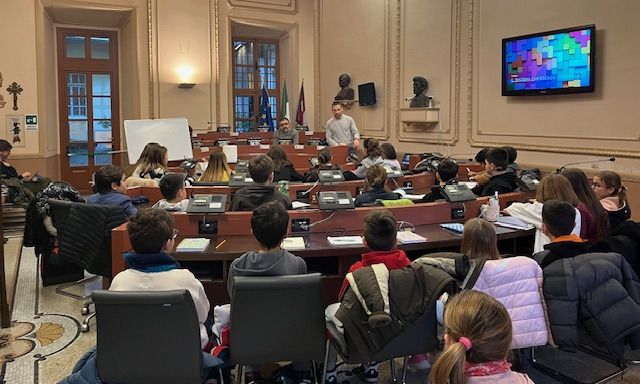 Bra: seduta di insediamento per il Consiglio comunale dei Ragazzi