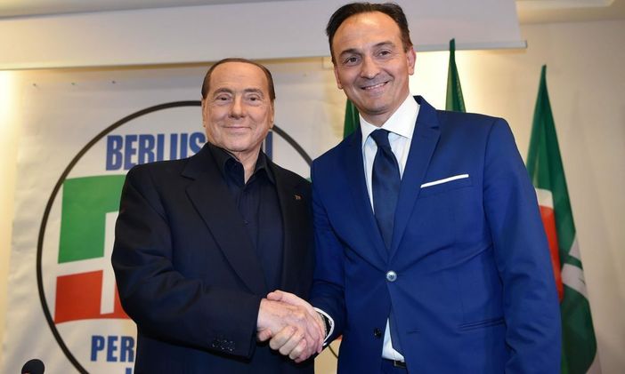 Alberto Cirio alla prima candidatura a presidente della Regione, nel 2019, con Silvio Berlusconi