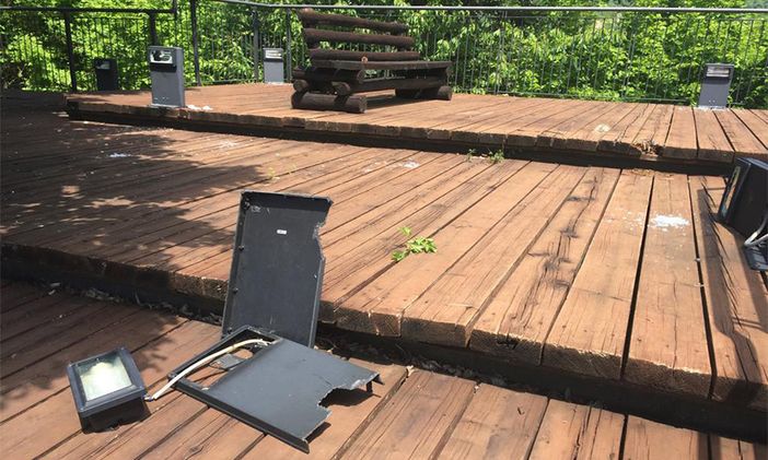 Atti vandalici nel sito del Castlà a Chiusa Pesio: distrutte le luci a pavimento e divelte delle pietre