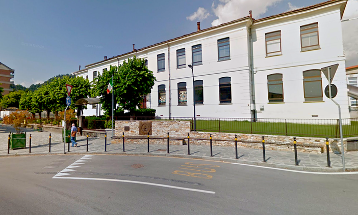 Le scuole del capoluogo bargese Le scuole del capoluogo bargese