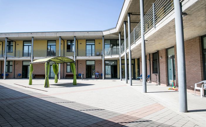 "Grazie a tutto il personale della casa di riposo 'Don Serra' di Cervasca per la professionalità e l'umanità" "Grazie a tutto il personale della casa di riposo 'Don Serra' di Cervasca per la professionalità e l'umanità"