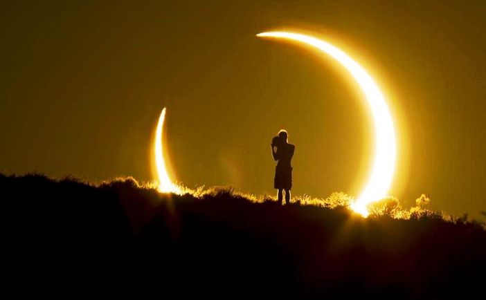 Venerdì 20 marzo, alle 10.28, la Luna oscurerà il 64,4 per cento del Sole agli occhi dei cuneesi