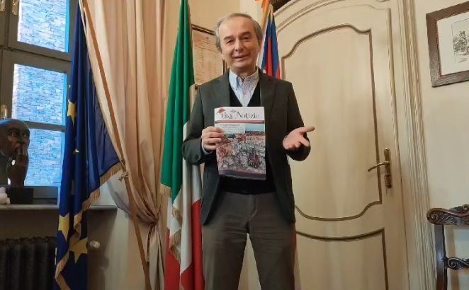 Gli auguri del sindaco di Bra Fogliato: "Sotto l'albero un pacchetto di amore per la nostra città" [VIDEO]