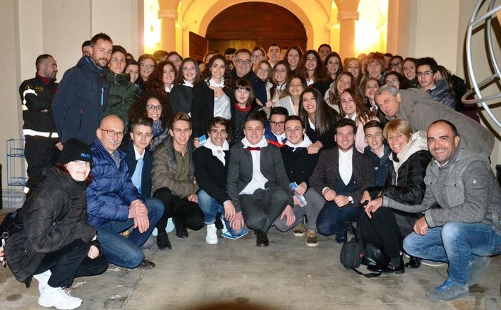 Foto di gruppo per i 18enni