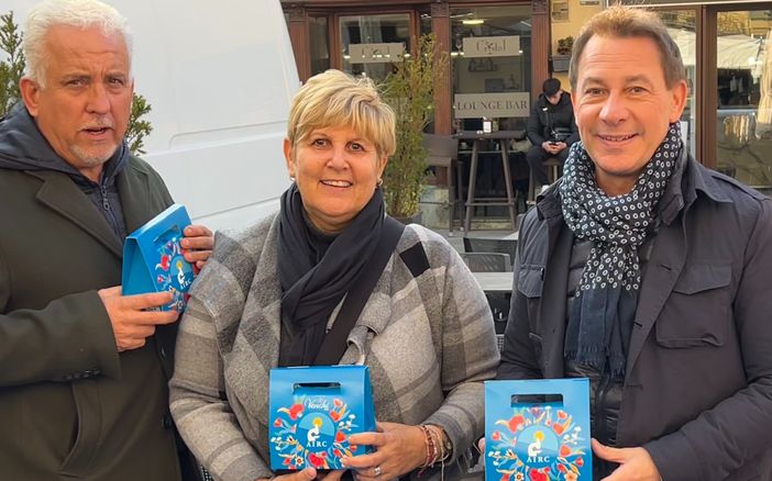 Saluzzo: 1.100 euro per la ricerca sul cancro con i cioccolatini dell’Airc Saluzzo: 1.100 euro per la ricerca sul cancro con i cioccolatini dell’Airc