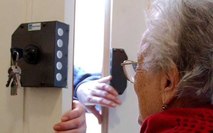 Finto carabiniere truffa una donna a Monterosso Grana: arrestato