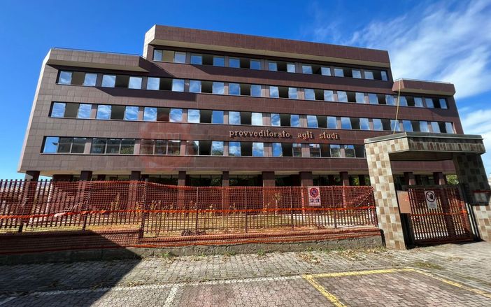 Conto alla rovescia per l'abbattimento dell'ex Provveditorato di Cuneo