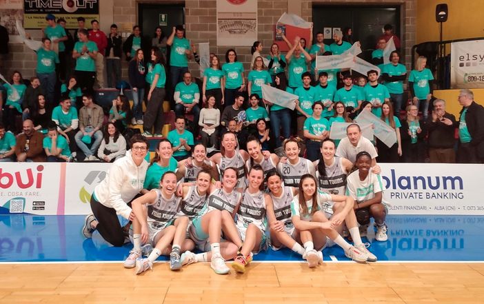 Basket femminile: Twin Towns, il debutto nei playoff è spettacolare