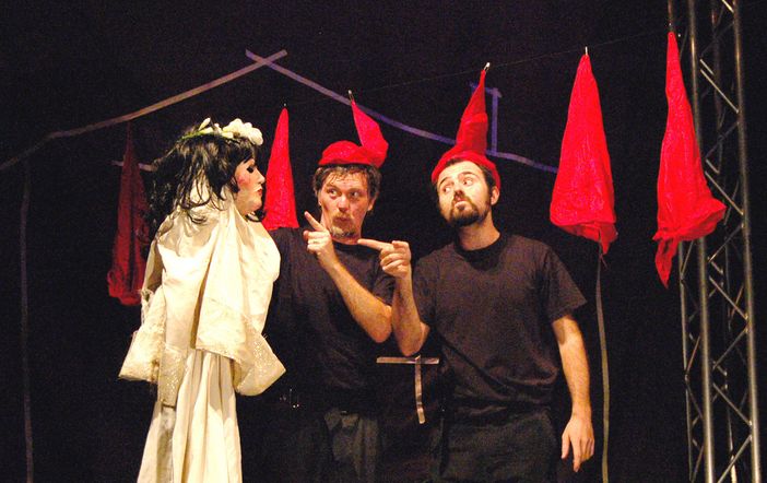 Dal laboratorio teatrale sulla marionetta Amal alla “Biancaneve” che non ti aspetti Dal laboratorio teatrale sulla marionetta Amal alla “Biancaneve” che non ti aspetti