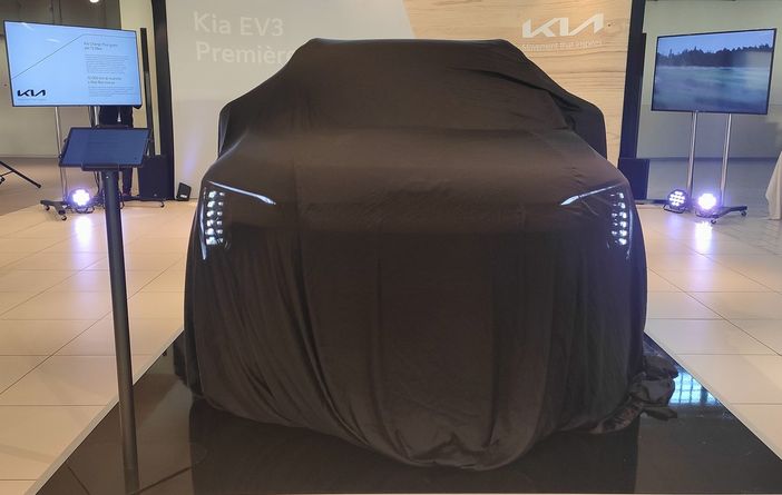 Un grande successo la presentazione della nuova KIA EV 3 Un grande successo la presentazione della nuova KIA EV 3