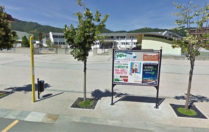 La scuola di Piazza don Chesta presa di mira