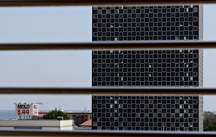 Approfitta degli ultimi giorni di saldi a Molo 8.44: lo shopping center più grande della Liguria