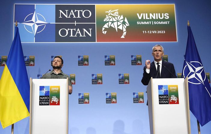 La svendita dell’Ucraina e gli evidenti legami fra BlackRock e governo USA La svendita dell’Ucraina e gli evidenti legami fra BlackRock e governo USA