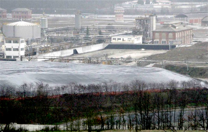 Un'immagine dell'Acna di Cengio Un'immagine dell'Acna di Cengio