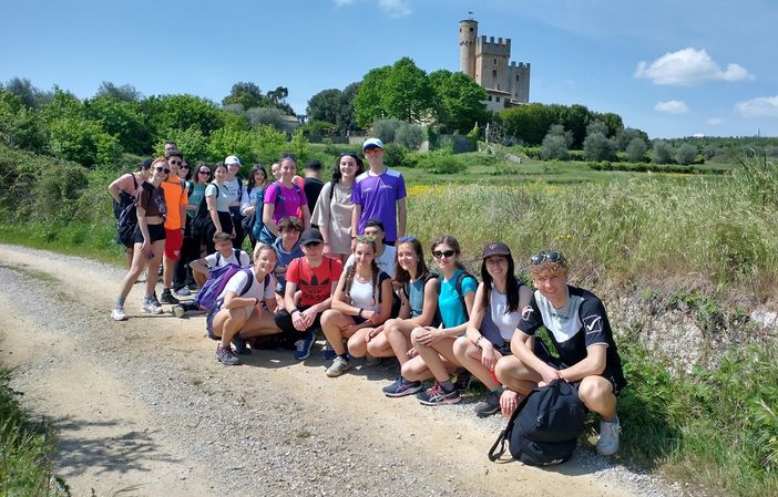 Le terze del Bonelli  in viaggio di istruzione sulla via Francigena da San Gimignano a Siena!