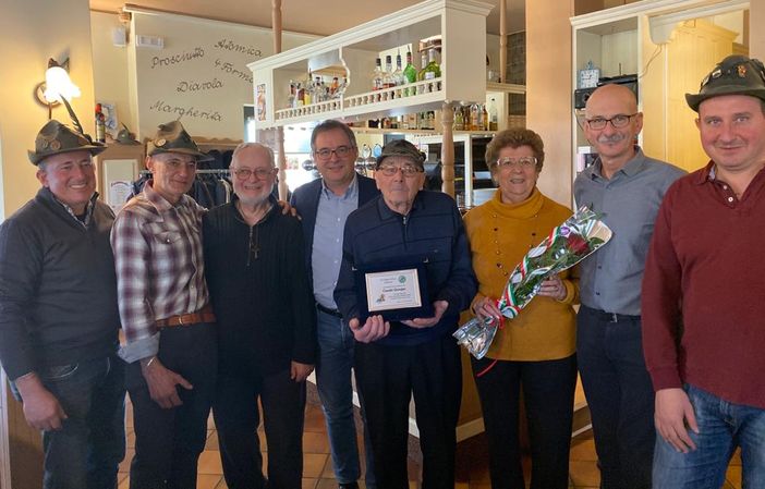 A Busca la festa di fine anno del gruppo Ana A Busca la festa di fine anno del gruppo Ana