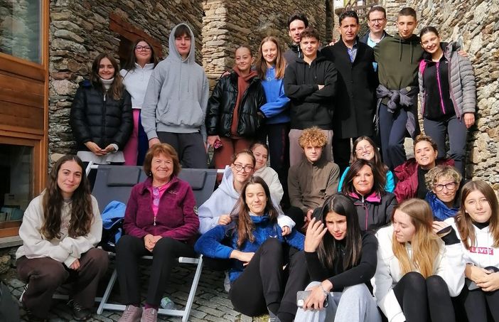 I giovani partecipanti al progetto Progetto “Act Now!” ad Ostana