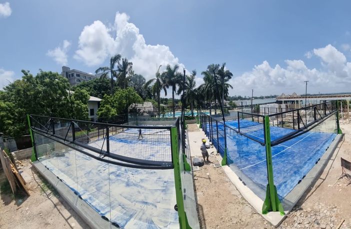 Campi da padel in Tanzania made in Peraria, azienda di Villafalletto