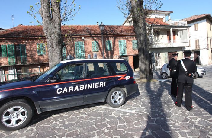 A Cortemilia 5 quindicenni, per puro divertimento, distruggono un Ape Piaggio