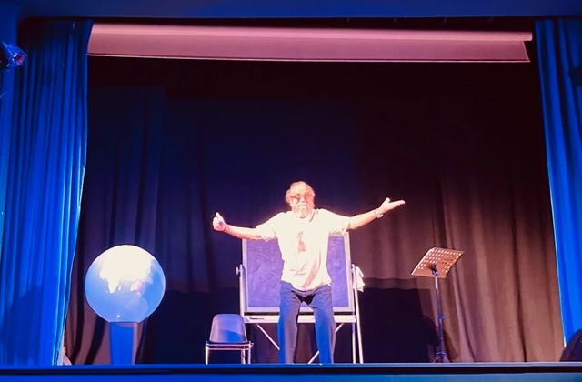 A Dronero uno straordinario Giobbe Covatta