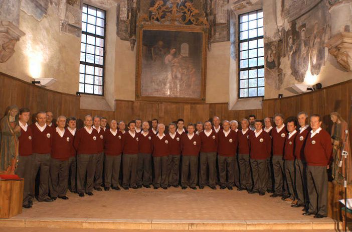 La corale alpina "Tenente Guglielmo Bracco" di Revello La corale alpina "Tenente Guglielmo Bracco" di Revello